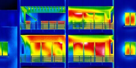 Thermografie-Aufnahme eines Wohnhauses