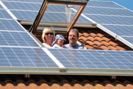 Sonnenenergienutzung auf dem Hausdach (Quelle: Grammer Solar/R.Ettl)